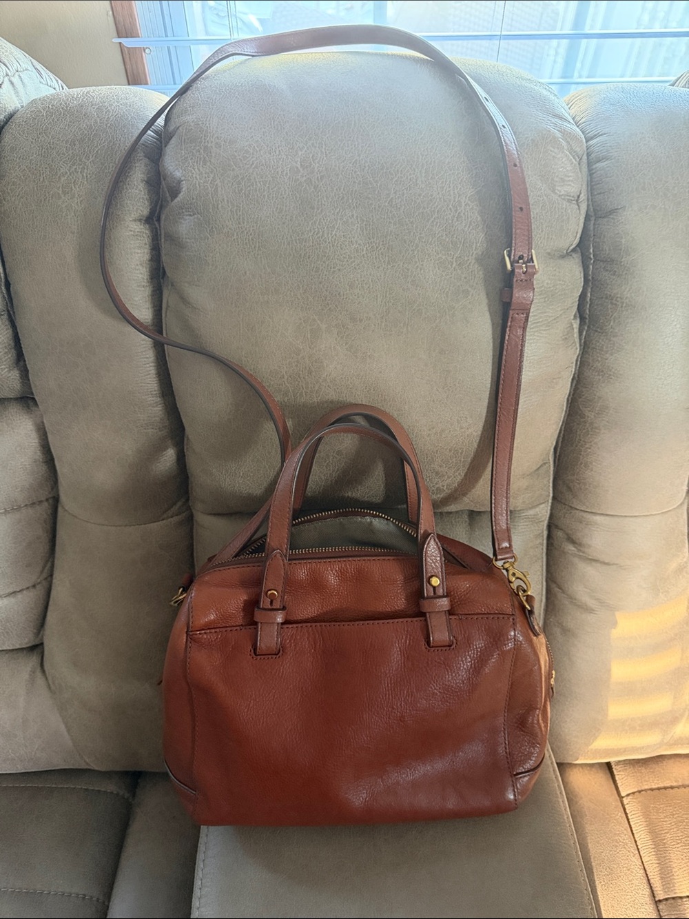 Fossil Women's Leather Shoulder Bag in Cognac - Picture 8 of 9